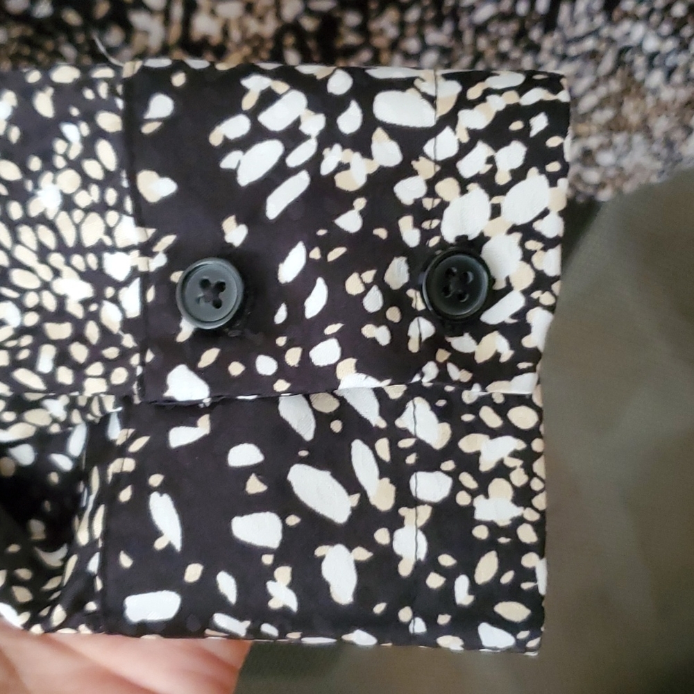 Nine West Patterned Button Down Blouse - image 4